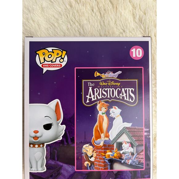Funko Pop the Aristocats - Duchess VHS Cover - Picture 4 of 6
